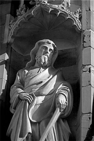 Angleterre, Worchestershire, Worcester. Cathédrale de Worcester - une cathédrale anglicane située sur une rive, avec vue sur la rivière Severn. Son nom officiel est l'église cathédrale du Christ et la Vierge Marie - ici vue du côté sud. Photographie de stock - Rights-Managed, Code: 862-03353717