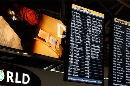 UK,London. Departure Board at London Heathrow Terminal 4 Fotografie stock - Rights-Managed, Codice: 862-03353857