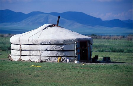 simsearch:862-03364546,k - Tradtional Mongolian ger or felt tent on the western steppe Stock Photo - Rights-Managed, Code: 862-03364505