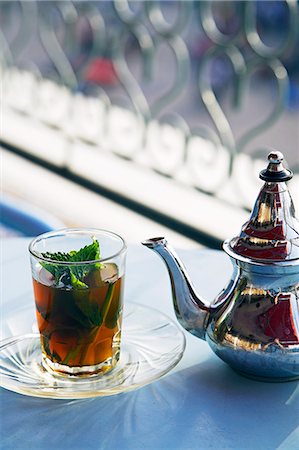 Mint tea,Morocco's favourite drink. Foto de stock - Con derechos protegidos, Código: 862-03364734