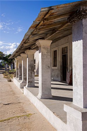 Villas coloniales s'effondrer sur Ibo Island, dans l'archipel de Quirimbas, Mozambique Photographie de stock - Rights-Managed, Code: 862-03364927