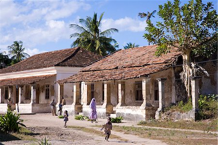 Villas coloniales s'effondrer sur Ibo Island, dans l'archipel de Quirimbas, Mozambique Photographie de stock - Rights-Managed, Code: 862-03364930