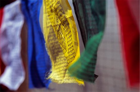 simsearch:862-03365423,k - Prayer flags alongside the Everest Base Camp Trail Foto de stock - Con derechos protegidos, Código: 862-03365466