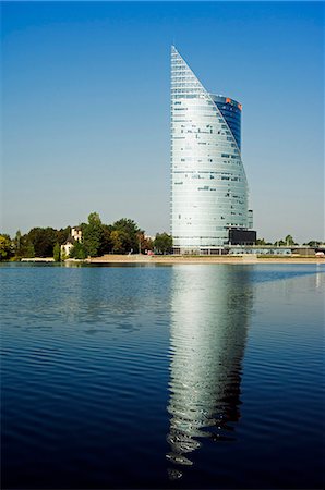 futuristic city of glass - Hansa Bank Headquarters the Saules Akmens building on the River Daugava Stock Photo - Rights-Managed, Code: 862-03367086