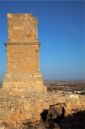 simsearch:862-03712745,k - Ein antiker Roman Mausoleum (die Suffet - te - Turm) 18 km Oustide Yefren in Libyen. Stockbilder - Lizenzpflichtiges, Bildnummer: 862-03367192