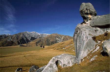 sedimentary - Limestone rock formations at Castle Hill on the Arthurs Pass road,Canterbury Region,South Island,New Zealand. Foto de stock - Con derechos protegidos, Código: 862-03360069