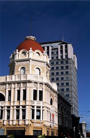 Contrast of old and new in downtown Christchurch,South Island,New Zealand. Fotografie stock - Rights-Managed, Codice: 862-03360072