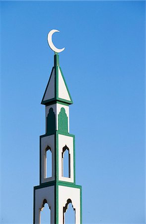 simsearch:862-03360177,k - The Crescent and short spire on top of a small wooden mosque at Ras al Jinz on the edge of the desert Foto de stock - Con derechos protegidos, Código: 862-03360205
