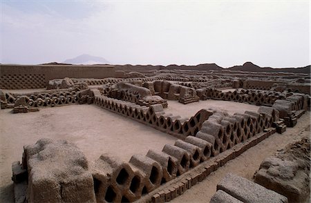 simsearch:862-03360473,k - Ruined city of Chan Chan & the Imperial city of Chimu & largest adobe city in the World Foto de stock - Con derechos protegidos, Código: 862-03360418