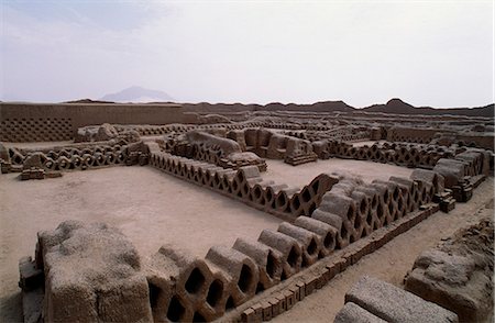 simsearch:862-03360471,k - Ruined city of Chan Chan & the Imperial city of Chimu & largest adobe city in the World Foto de stock - Con derechos protegidos, Código: 862-03360418