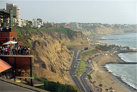 Restaurants et commerces donnant sur la plage de Miraflores à Lima, Peru Photographie de stock - Rights-Managed, Code: 862-03360620