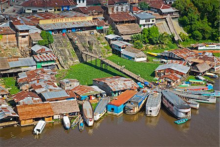 simsearch:862-06675931,k - Pérou, Amazone, Amazone, Iquitos. Vue aérienne du port, port et des établissements d'Iquitos, la principale ville du bassin amazonien supérieur. Photographie de stock - Rights-Managed, Code: 862-03360663