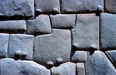 simsearch:862-03360697,k - Hatun Rumiyoc (great stone) street in Cuzco - one of the surviving walls of the Inca Roca's Palace. Foto de stock - Con derechos protegidos, Código: 862-03360703