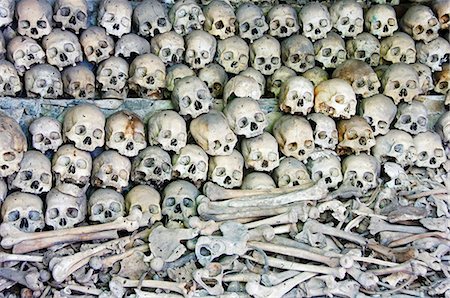 funeral - Philippines,Luzon Island,The Cordillera Mountains,Benguet Province,Kabayan. Opdas Cave - mass burial cave of skulls and bones 500-1000 years old. Stock Photo - Rights-Managed, Code: 862-03360787