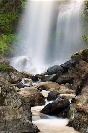 Philippines,Luzon Island,The Cordillera Mountains,Banga-an near Sagada. Bomod (Big) Waterfall. Fotografie stock - Rights-Managed, Codice: 862-03360794