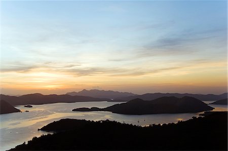 Philippines,Palawan Province,Busuanga Island,Coron Town. Sunset over Coron Bay. Foto de stock - Con derechos protegidos, Código: 862-03360831