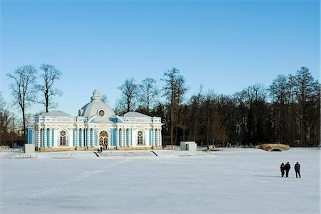 russia building snow - Russia,St Petersburg,Tsarskoye Selo (Pushkin). Catherine Palace - The Grotto. Designed by Rastrelli,the Grotto is situated at the north end of the great pond in the park of the Catherine Palace. Stock Photo - Rights-Managed, Code: 862-03361047