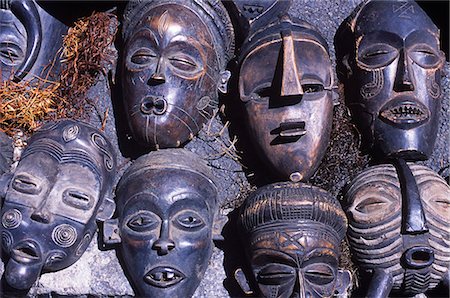 African masks at the flea-market in Greenmarket Square Stock Photo - Rights-Managed, Code: 862-03361138