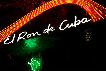 simsearch:862-03352527,k - Cuba,Havana. La Tropicana. Considered to be the oldest and most lavish cabarets in the world. Foto de stock - Con derechos protegidos, Código: 862-03437019