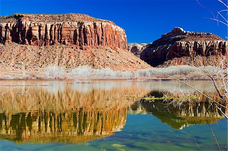 simsearch:862-03808755,k - USA,Utah,Canyonlands National Park,reflection of a mountain bluff Stock Photo - Rights-Managed, Code: 862-03437614