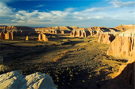 simsearch:862-03437452,k - USA Utah Capitol Reef National Park Cathedral Valley Foto de stock - Con derechos protegidos, Código: 862-03437622