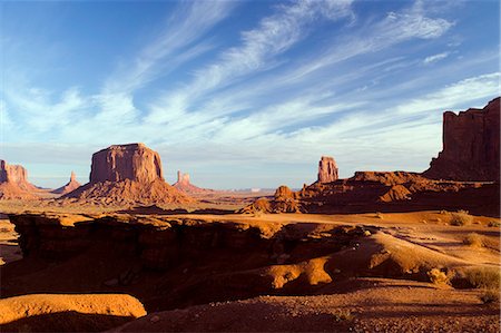 peuplier deltoïde - L'Utah, aux États-Unis. Monument Valley sur la réserve Navajo dans l'Utah Photographie de stock - Rights-Managed, Code: 862-03714186