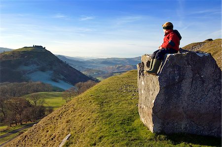 Wales,Clwyd,Llangollen. Looking over the Vale of Llangollen towards Castell Dinas Bran from the Panorama walk, Offa's Dyk. Stock Photo - Rights-Managed, Code: 862-03714204