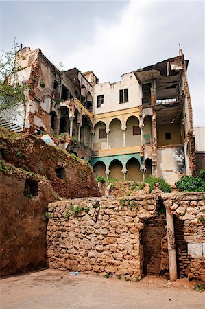 Algier, Algerien. Zerstörte Gebäude in der Kasbah. Stockbilder - Lizenzpflichtiges, Bildnummer: 862-03710338