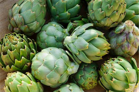 England, Globe artichokes in a trug Foto de stock - Con derechos protegidos, Código: 862-03711027