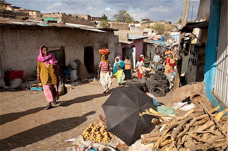 Ethiopia, Harar. Local Harari women do their early morning shopping. Stock Photo - Rights-Managed, Code: 862-03711166