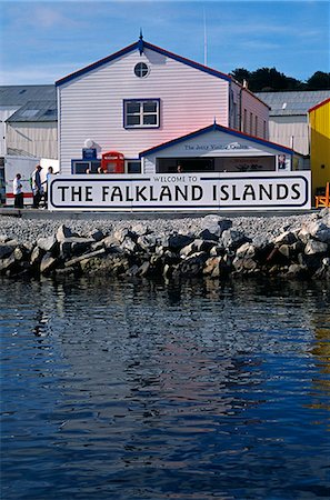 simsearch:862-03736697,k - Tourist reception building at the boat landing in Port Stanley capital of the Falkland Islands. Foto de stock - Con derechos protegidos, Código: 862-03711205