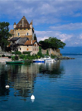 rhone-alpes - Château d'Yvoire sur les bords du lac Léman Photographie de stock - Rights-Managed, Code: 862-03711224