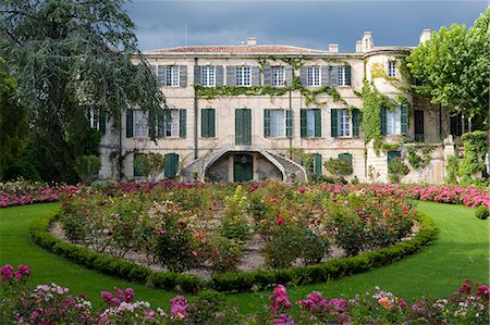 Chateau D'Estoublon near Les Beaux in Provence, south of France Stock Photo - Rights-Managed, Code: 862-03711390