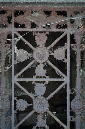 Paris, France. Detail of a crypt in the Pere Lachaise cemetery in Paris Stock Photo - Rights-Managed, Code: 862-03711430