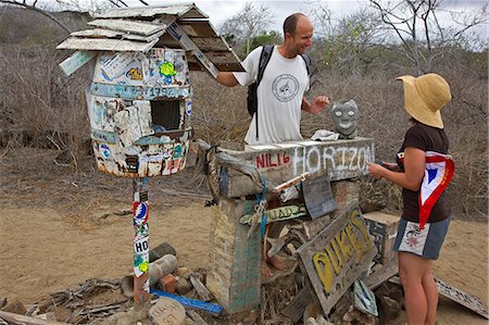 simsearch:862-03711509,k - Galapagos Islands, The Floreana post office. Letters are posted without stamps, other visitors send them on. Foto de stock - Con derechos protegidos, Código: 862-03711532