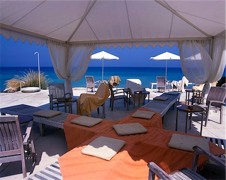 simsearch:862-03711672,k - Beach bar on Boussolos Beach Foto de stock - Con derechos protegidos, Código: 862-03711668