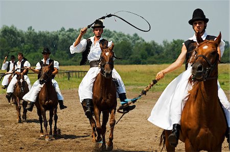 riding her horse bareback - Hungarian Cowboy Horse Show Stock Photo - Rights-Managed, Code: 862-03711752