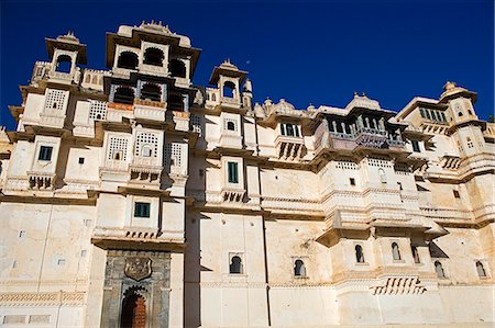 Facade of the City Palace in the early morning City Palace,Udaipur,Rajasthan. India Stock Photo - Rights-Managed, Code: 862-03711961