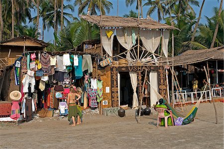 India,Goa,Morjim Beach. Tourists and market Foto de stock - Con derechos protegidos, Código: 862-03712052