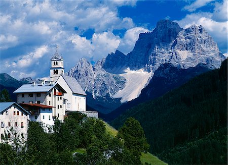 Ansicht der Villa Grande und Mont Pelmo, Italien Stockbilder - Lizenzpflichtiges, Bildnummer: 862-03712248