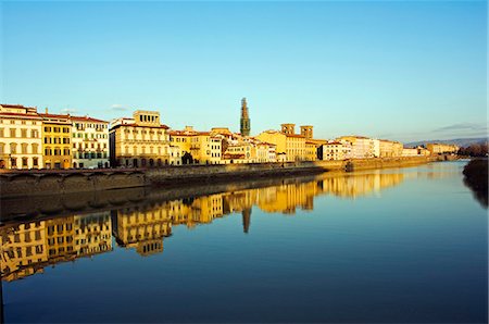 simsearch:862-07690192,k - Embankment houses on the River Arno Stock Photo - Rights-Managed, Code: 862-03712286