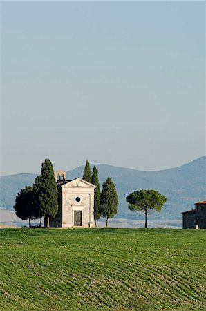 Italy,Tuscany,Val d'Orcia. Chapel of Vitaleta. Foto de stock - Con derechos protegidos, Código: 862-03712361