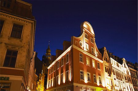 simsearch:862-06542552,k - Old buildings in front of Dome Cathedral, Riga, Latvia Foto de stock - Con derechos protegidos, Código: 862-03712711