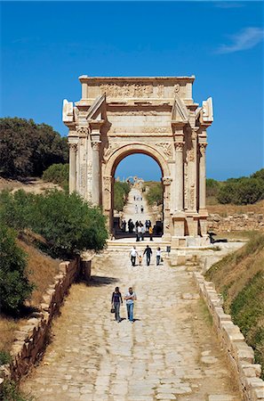 simsearch:862-03367236,k - Libya, Leptis Magna. The arch of Septimus Severus astride the Cardo Maximus. Stock Photo - Rights-Managed, Code: 862-03712751