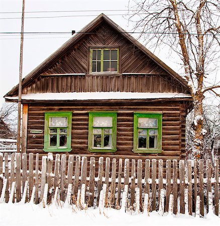 ruso (lugares y cosas) - Traditional village house, Pikalevo, Leningrad region, Russia Foto de stock - Con derechos protegidos, Código: 862-03713174