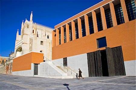 simsearch:862-06542761,k - Museo del Prado new extension, by Rafael Moneo architect, and the bronze doors by artist Cristina Iglesias, Madrid, Spain. Stock Photo - Rights-Managed, Code: 862-03713475