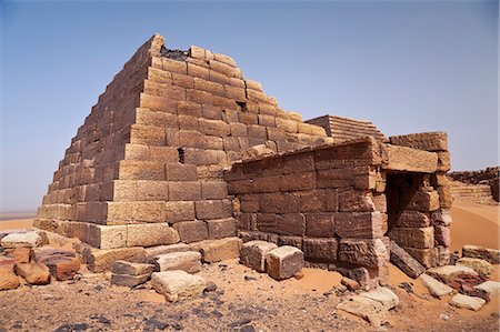 sudan - Sudan, Begrawiya. The ancient Nubian Pyramids. Foto de stock - Con derechos protegidos, Código: 862-03713642