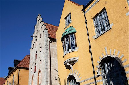 La Suède, l'île de Gotland, Visby. Le marchand médiéval et l'entrepôt de la région est désormais un lieu touristique populaire. Photographie de stock - Rights-Managed, Code: 862-03713675