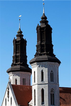 La Suède, l'île de Gotland, Visby. Dominant la ville, cathédrale de Visby, dédiée à Saint Mary ' s construite au XIIIe siècle. Photographie de stock - Rights-Managed, Code: 862-03713678