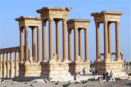 simsearch:862-03354820,k - Syria, Palmyra. The Tetrapylon on the cardo maximus. Stock Photo - Rights-Managed, Code: 862-03713709